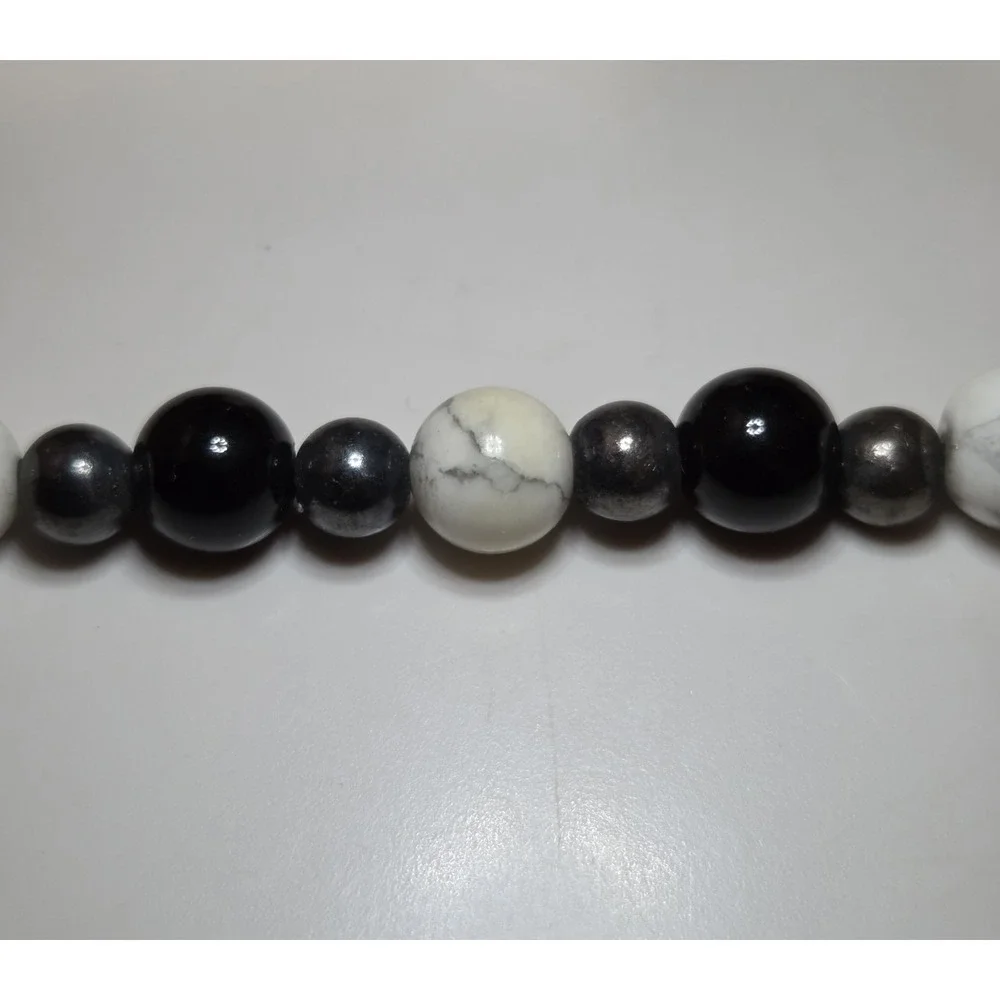 Vintage Sterling‎ Silver, White Buffalo, & Black Onyx Choker Necklace 12.5